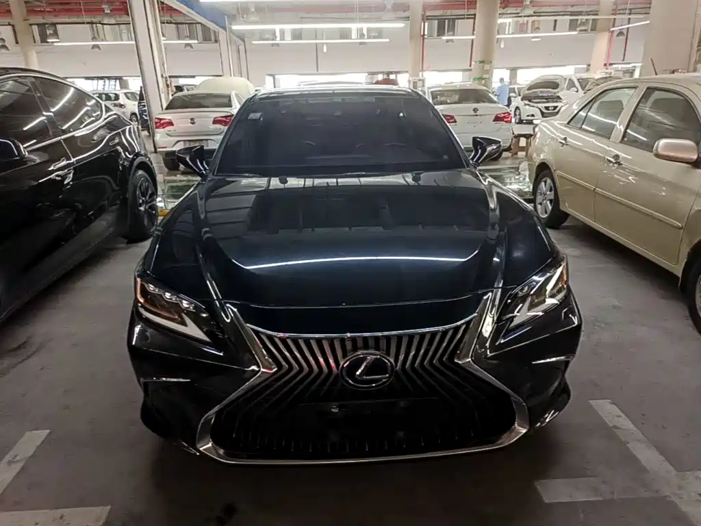Lexus ES — миниатюра 3