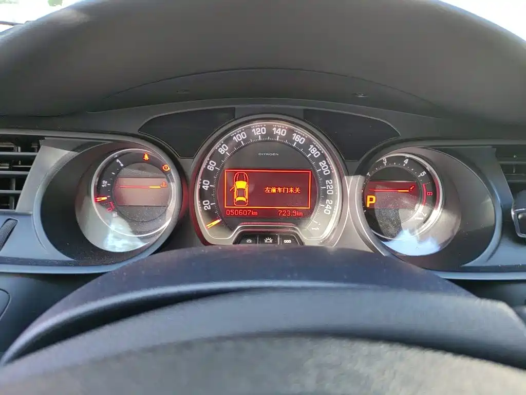 Citroen C5 — миниатюра 7