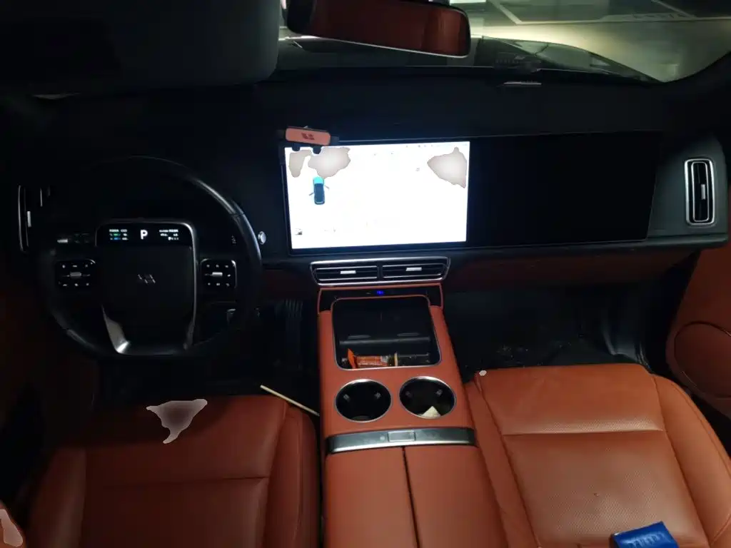 Li Auto Li L8 — миниатюра 10