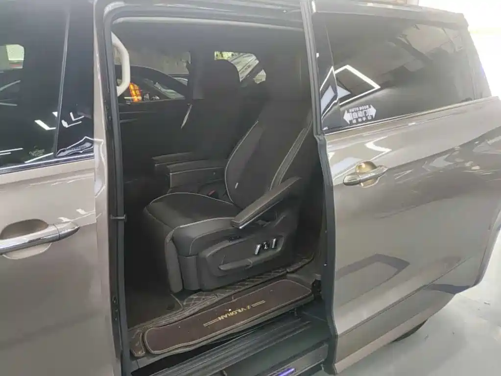 Volkswagen Viloran — миниатюра 3