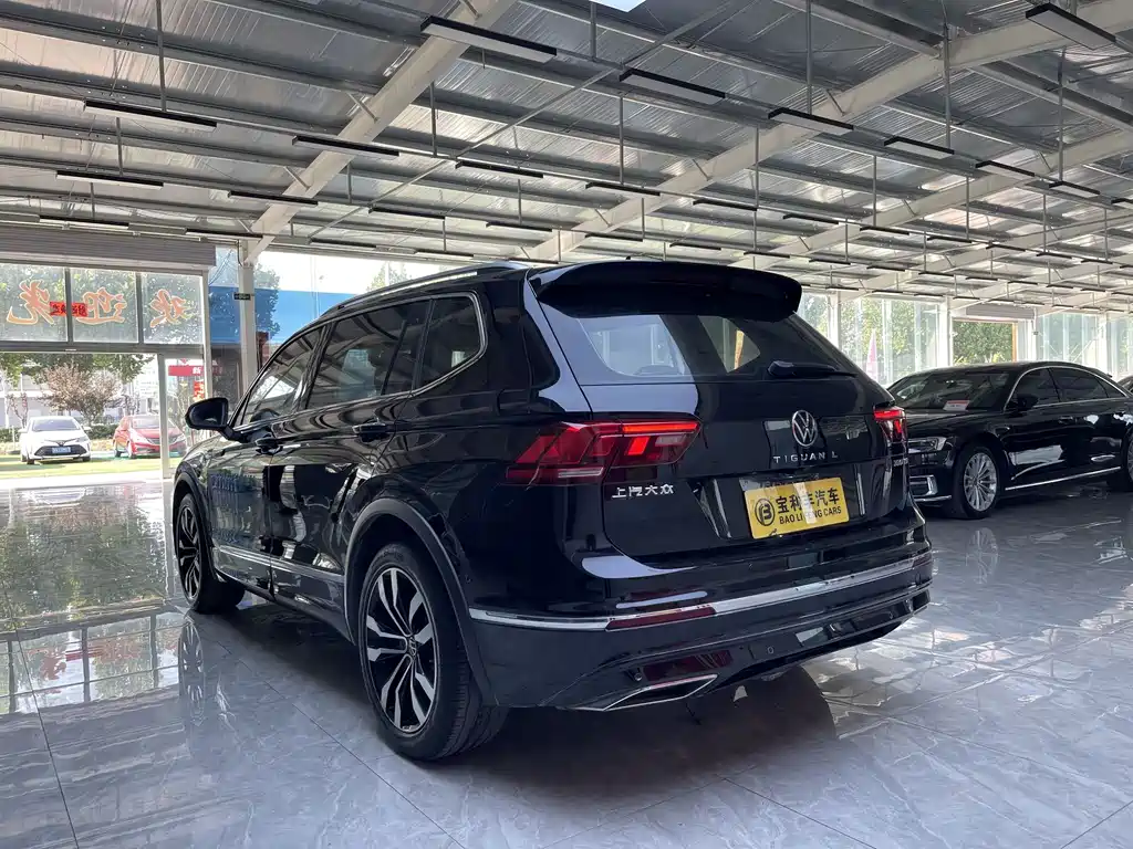 Volkswagen Tiguan L — миниатюра 10