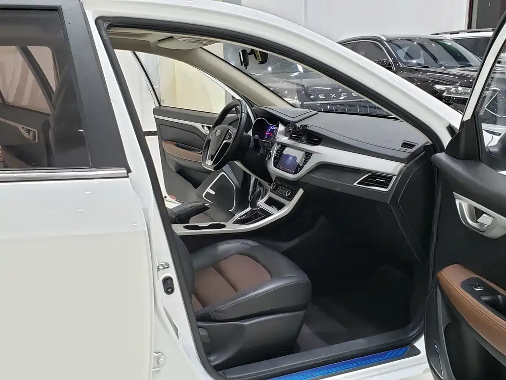 Geely Vision — миниатюра 7