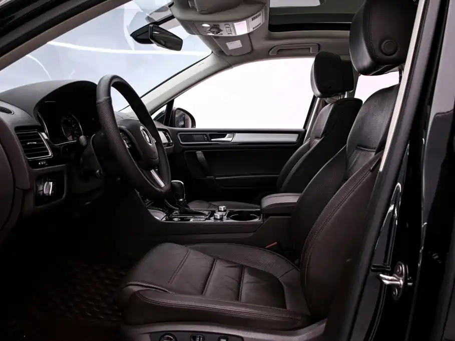 Volkswagen Touareg — миниатюра 14