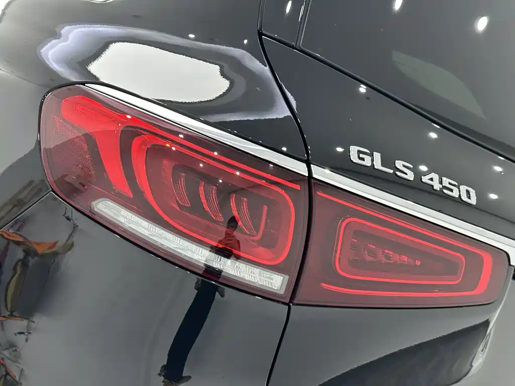 Mercedes-Benz GLS — миниатюра 22