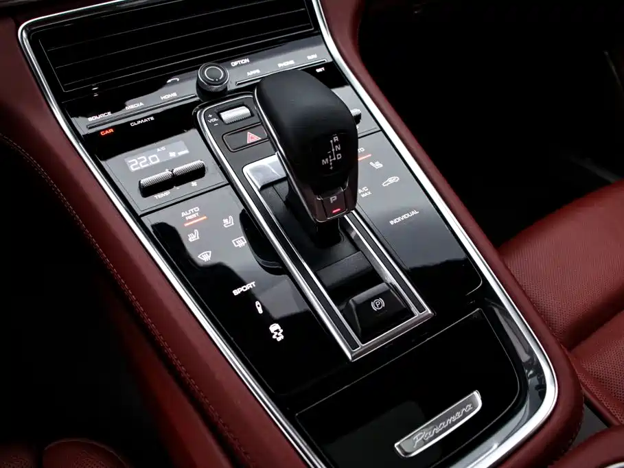 Porsche Panamera — миниатюра 10