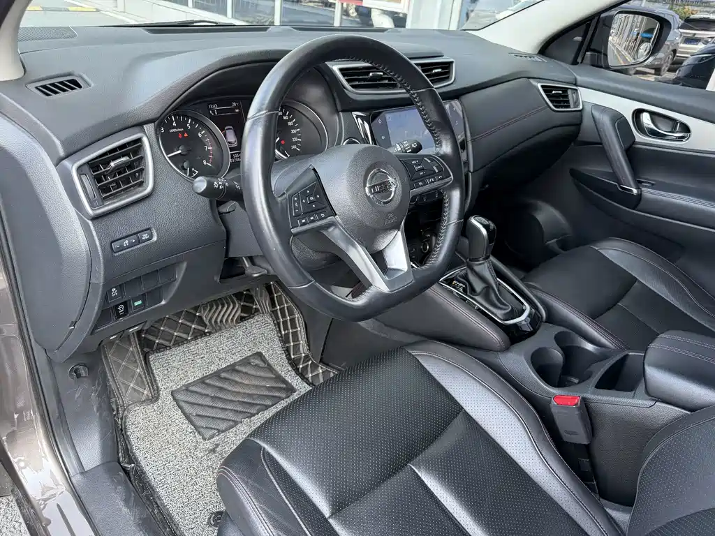 Nissan Qashqai — миниатюра 5