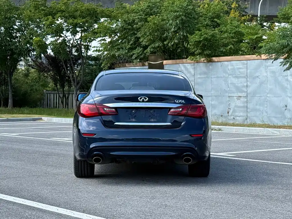 Infiniti Q70 — миниатюра 5