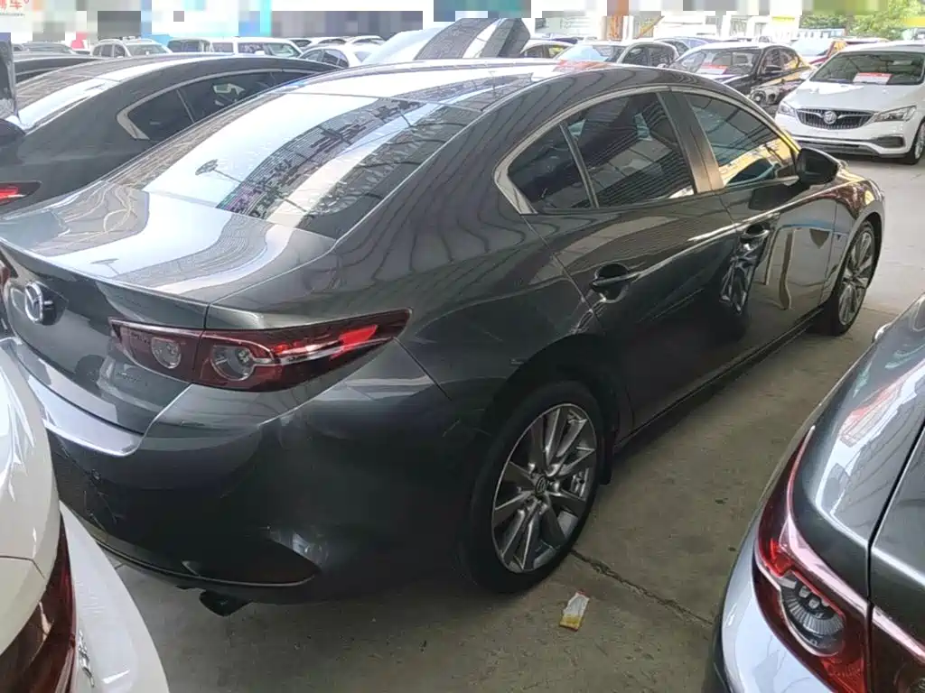 Mazda 3 Axela — миниатюра 7