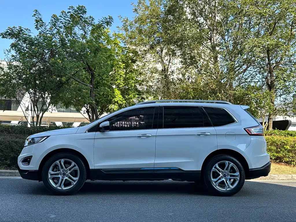 Ford Edge — миниатюра 17