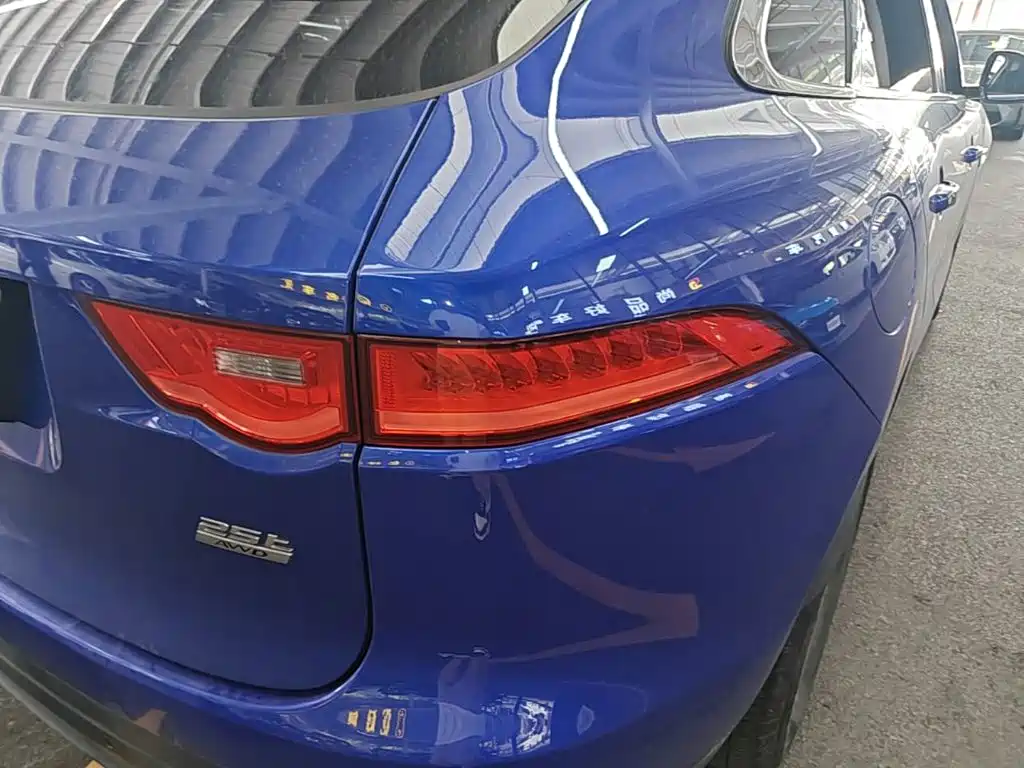 Jaguar F-PACE — миниатюра 8