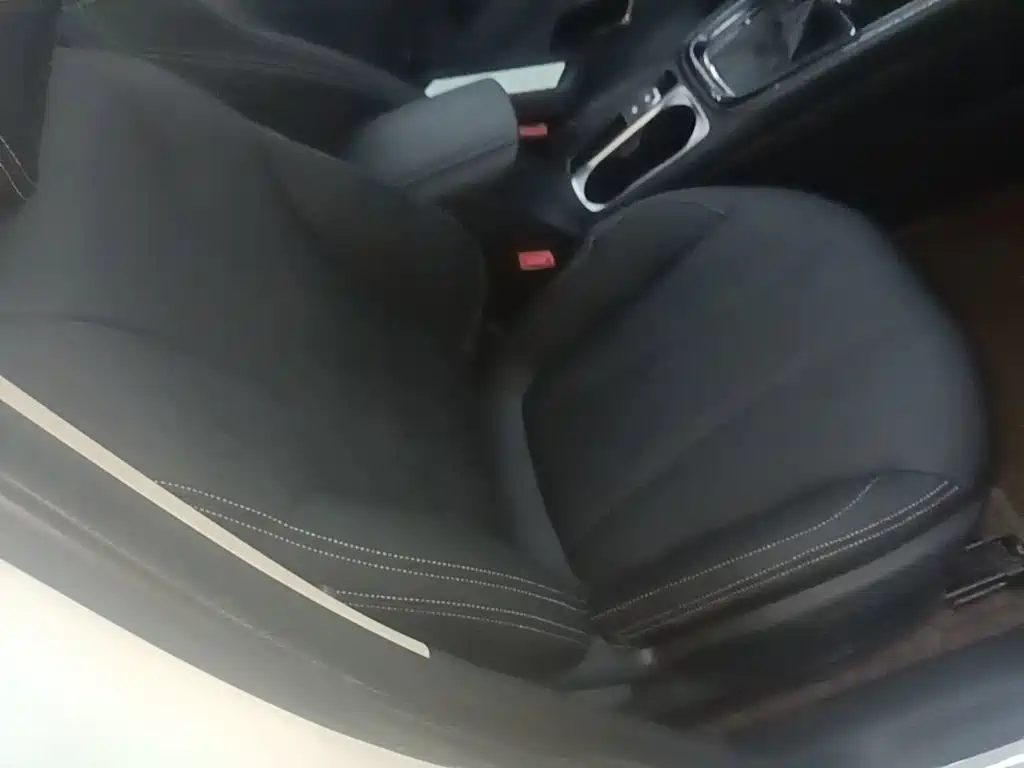 Roewe i5 — миниатюра 25