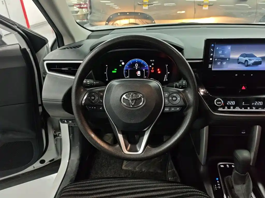 Toyota Frontlander — миниатюра 11