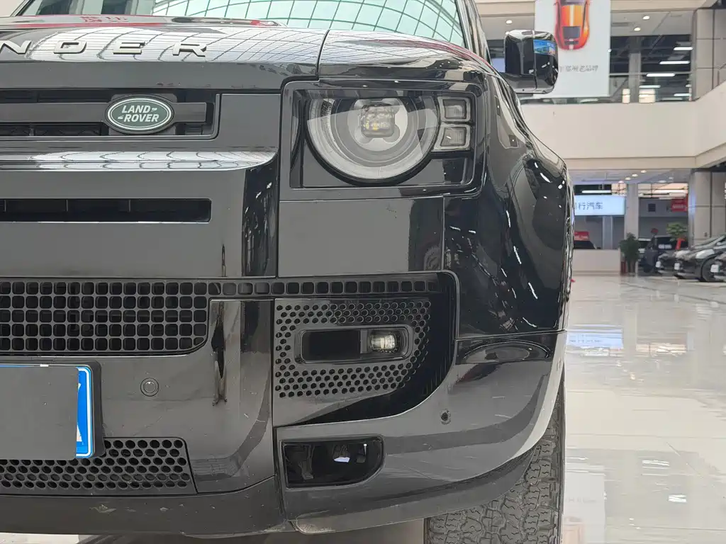 Land Rover Defender — миниатюра 19