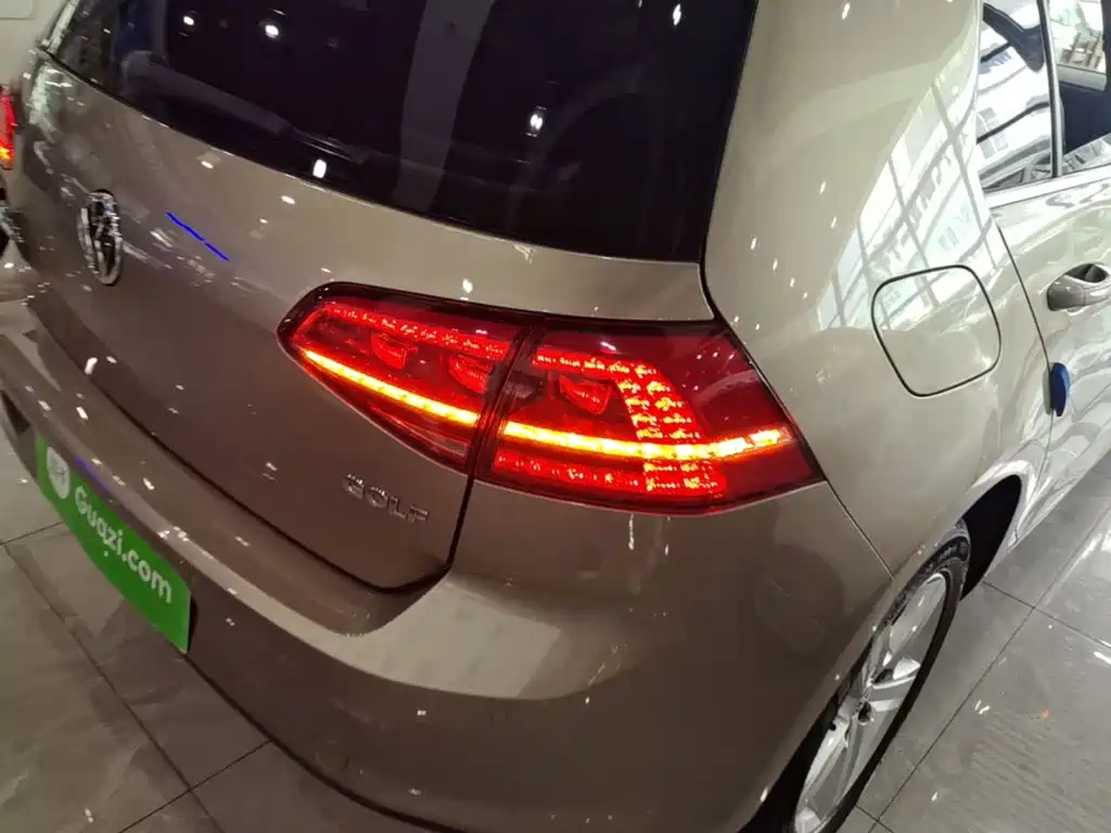 Volkswagen Golf — миниатюра 8