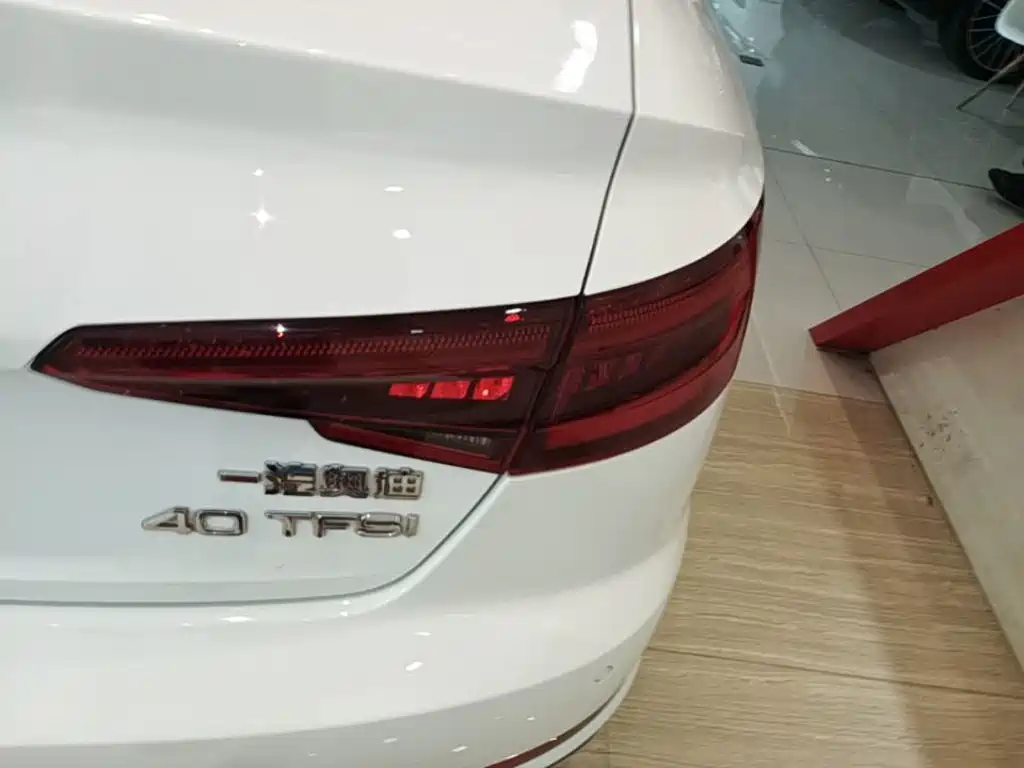 Audi A4L — миниатюра 8