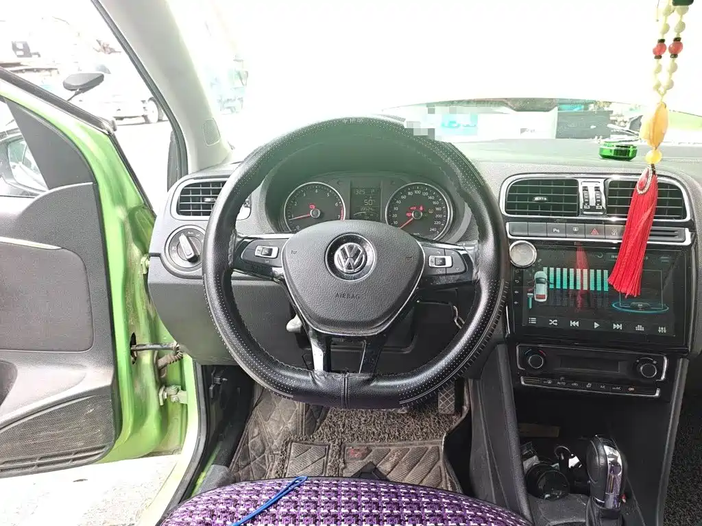 Volkswagen Polo — миниатюра 3
