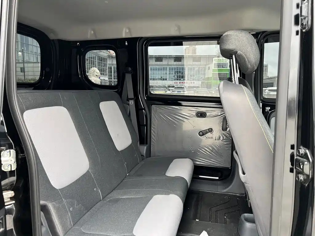 Wuling Zhiguang EV — миниатюра 12