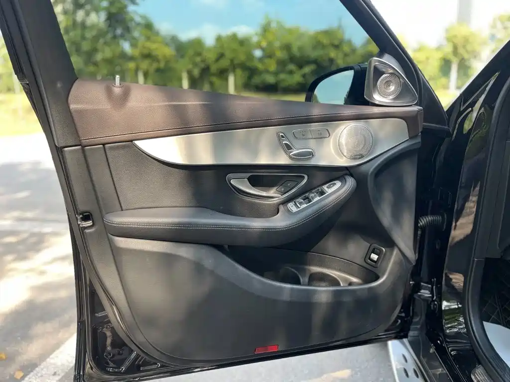 Mercedes-Benz GLC — миниатюра 13