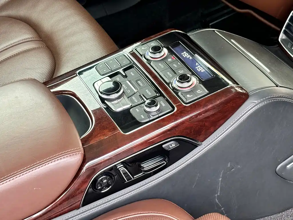 Audi A8 — миниатюра 17