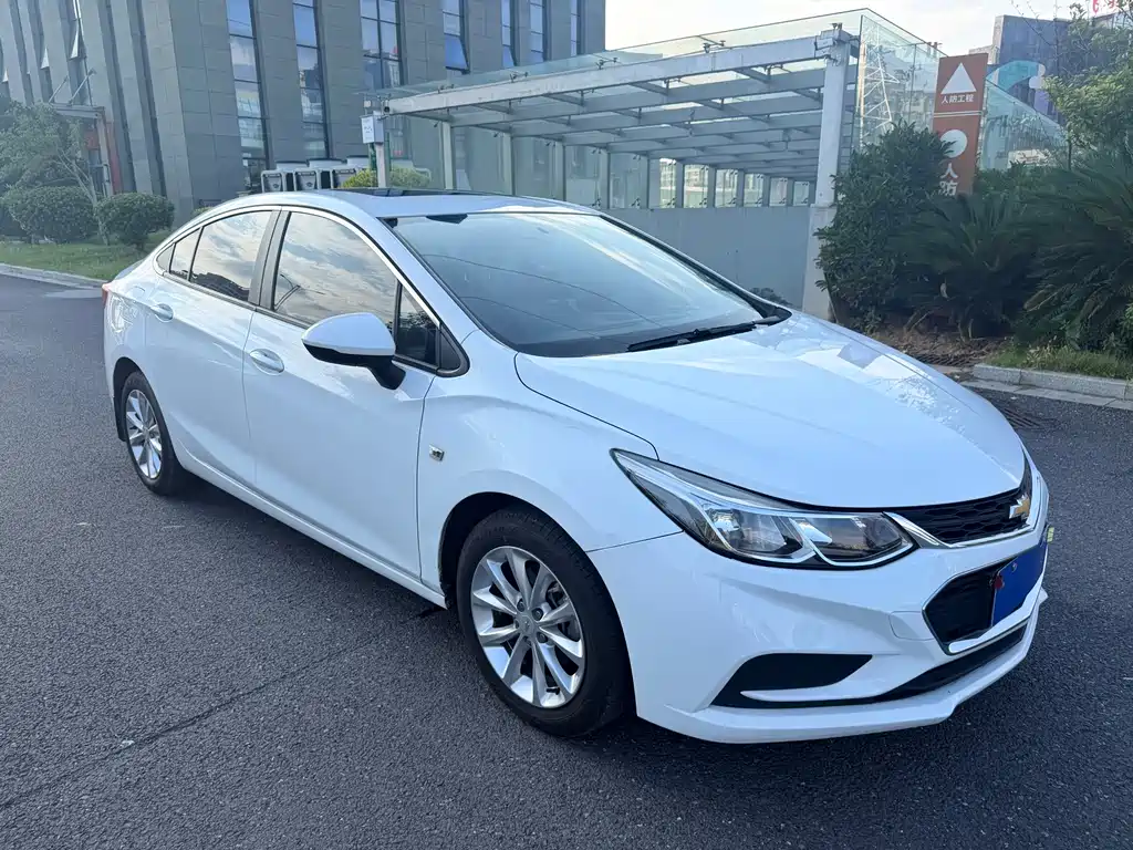 Chevrolet Cruze — миниатюра 3