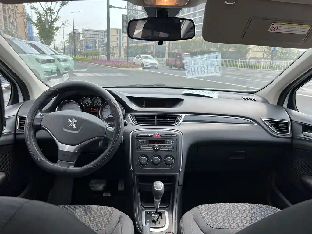 Peugeot 308 — миниатюра 9