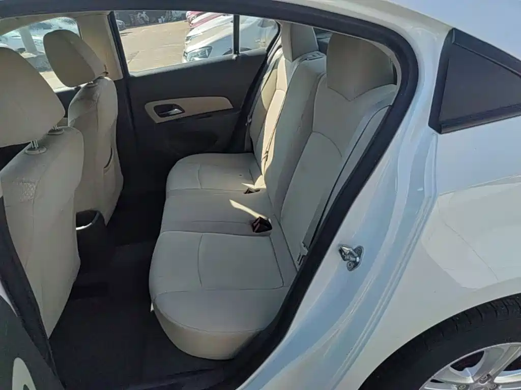 Chevrolet Cruze — миниатюра 15