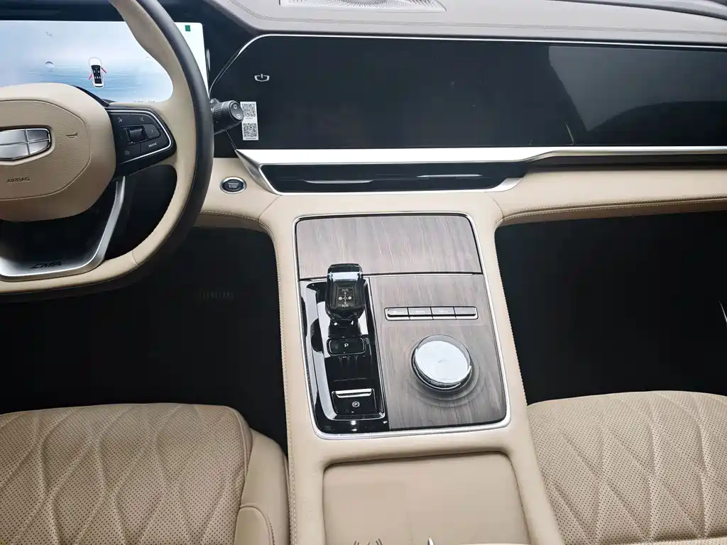 Geely Xingyue L — миниатюра 8
