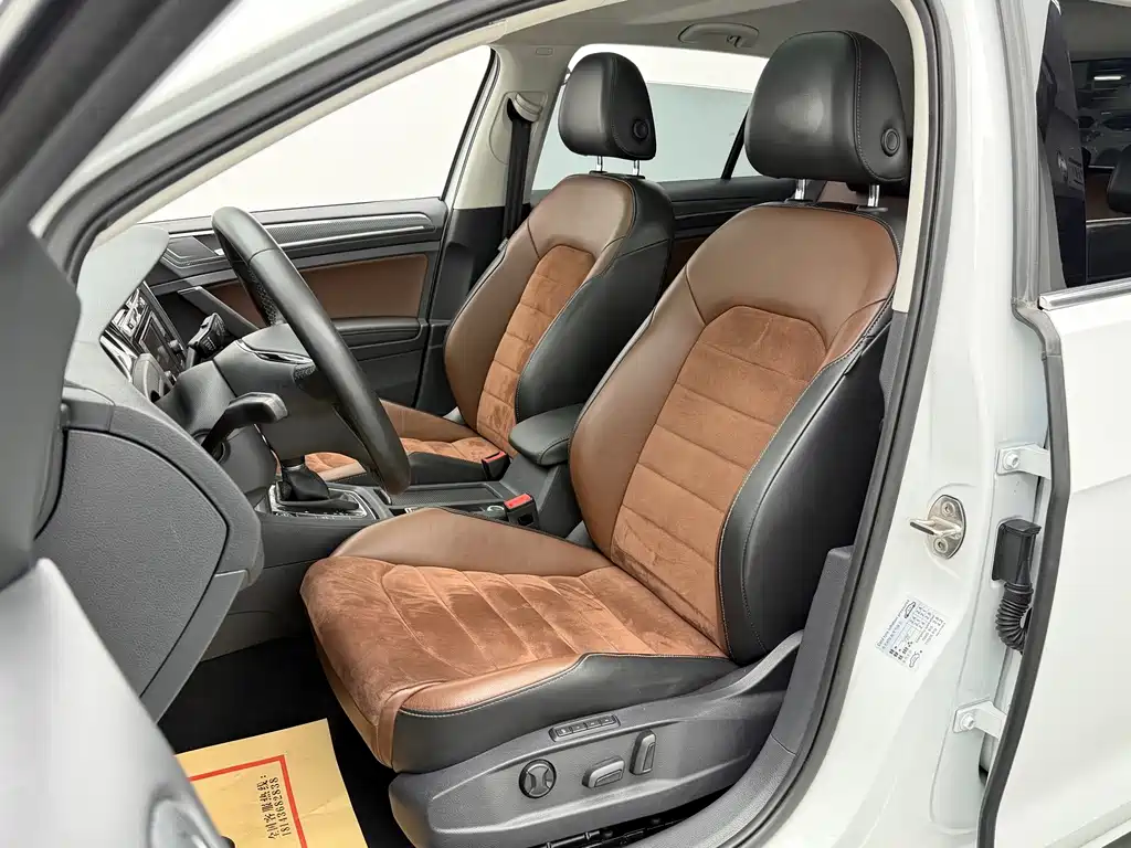 Volkswagen Golf — миниатюра 9