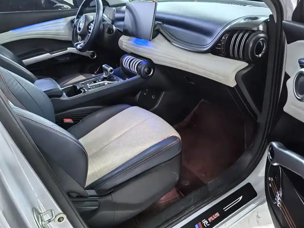 BYD Yuan Plus — миниатюра 9