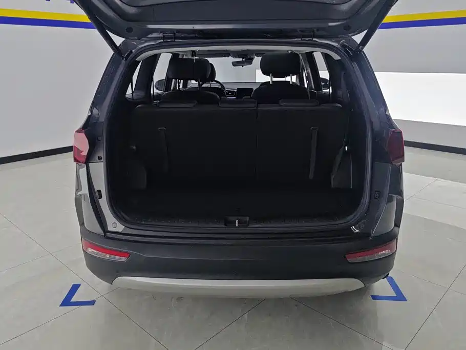 Hyundai Custo — миниатюра 4