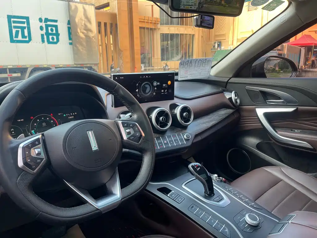 Wey Wey VV7 — миниатюра 16