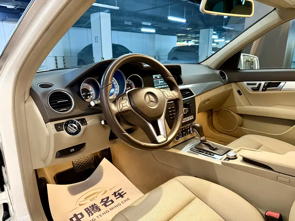 Mercedes-Benz C-Class C 2011 C 200 Fashion