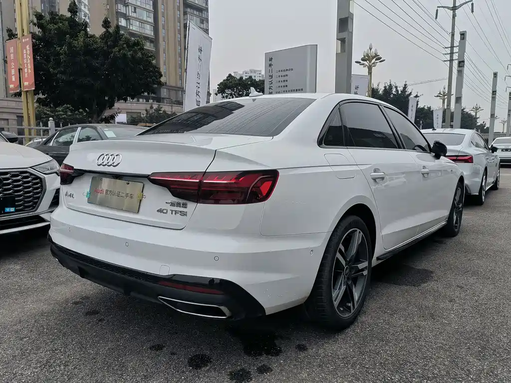 AUDI A4L