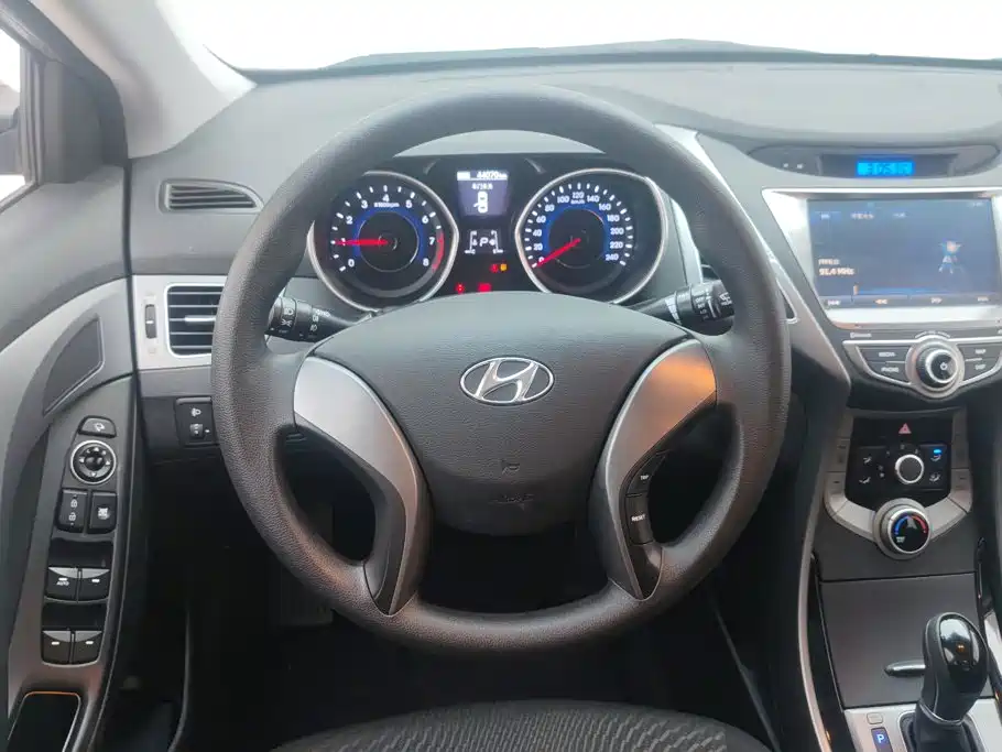 Hyundai Elantra Langdong — миниатюра 14