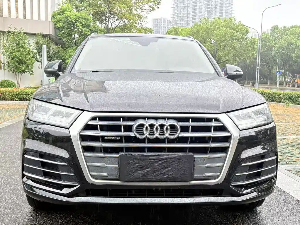Audi Q5L — миниатюра 2