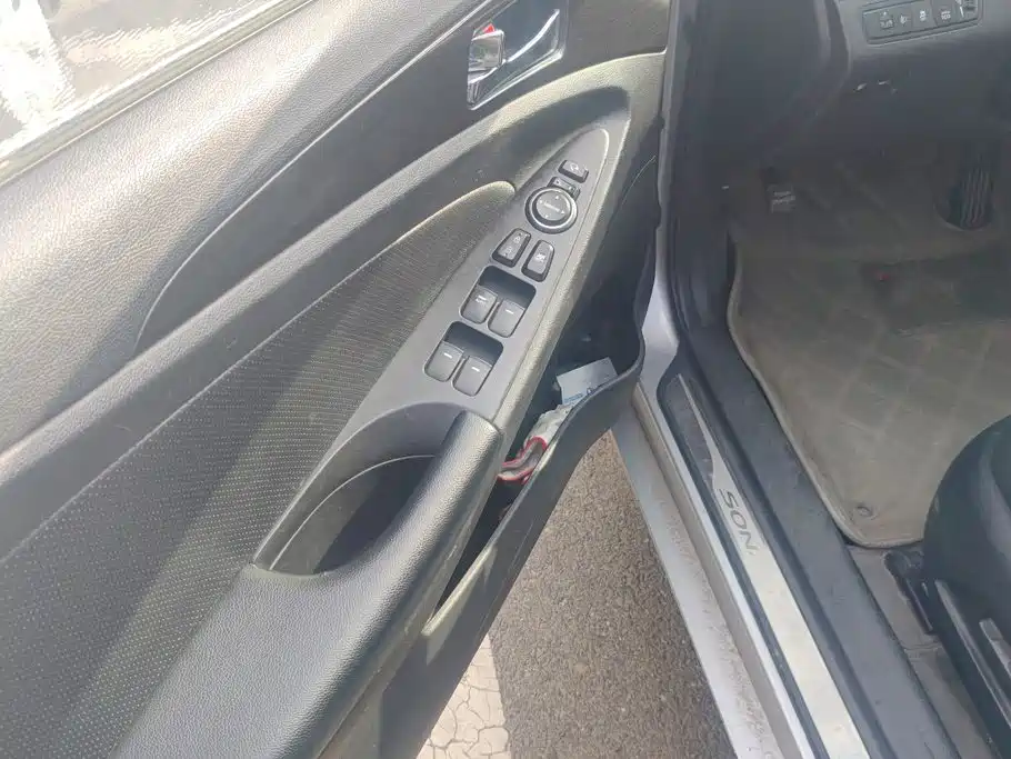 Hyundai Sonata — миниатюра 7