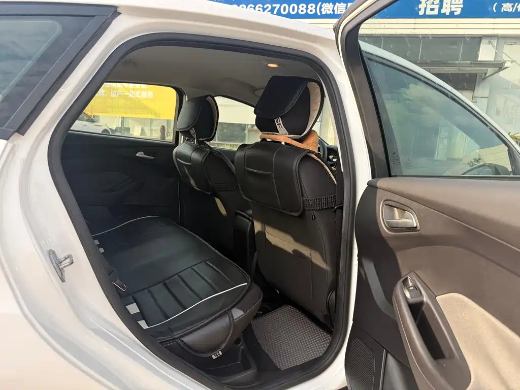 Ford Focus — миниатюра 9