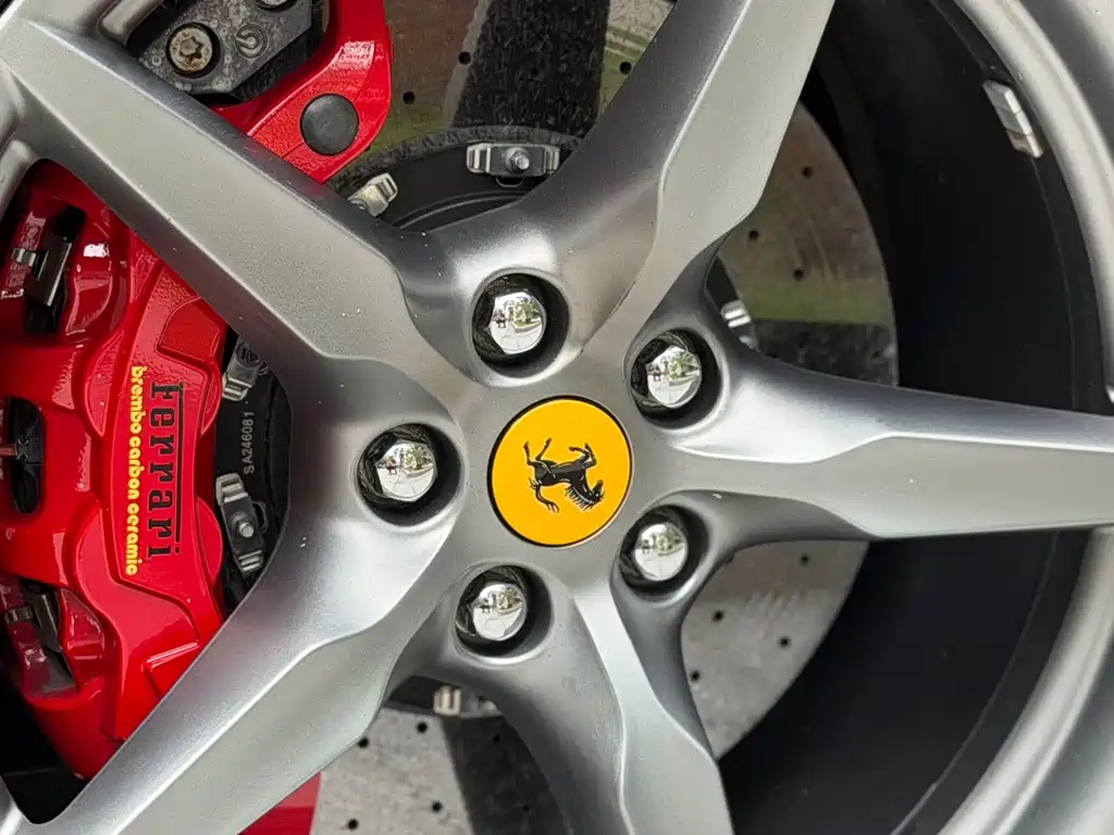 Ferrari 488 — миниатюра 7