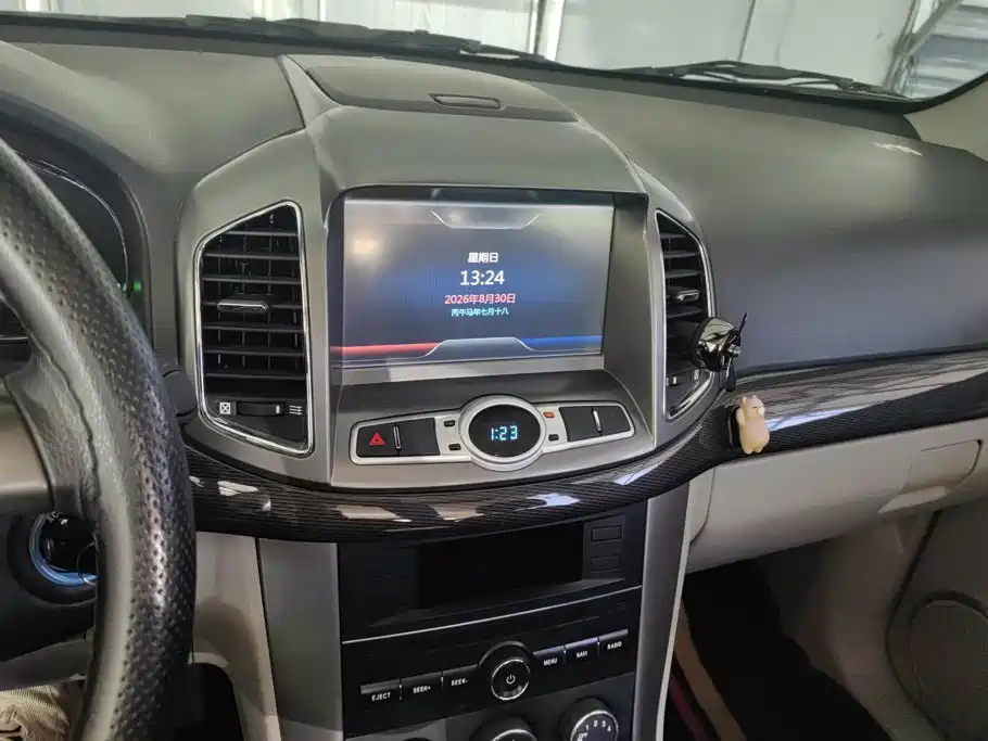 Chevrolet Captiva — миниатюра 13