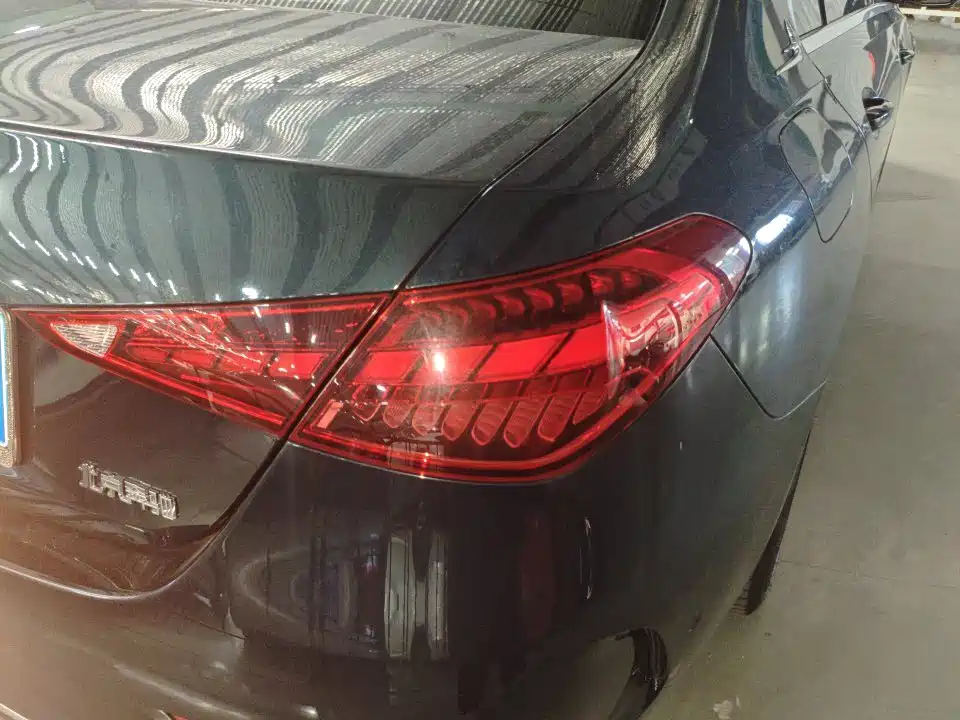 Mercedes-Benz C-Class — миниатюра 11