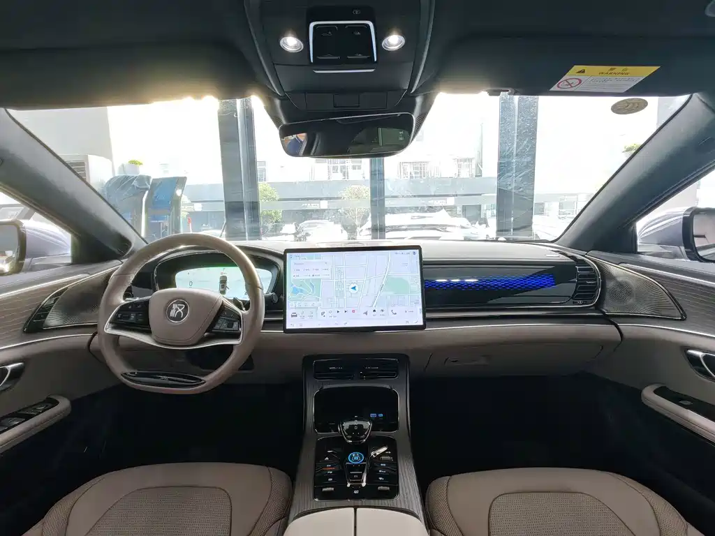 BYD Han — миниатюра 7