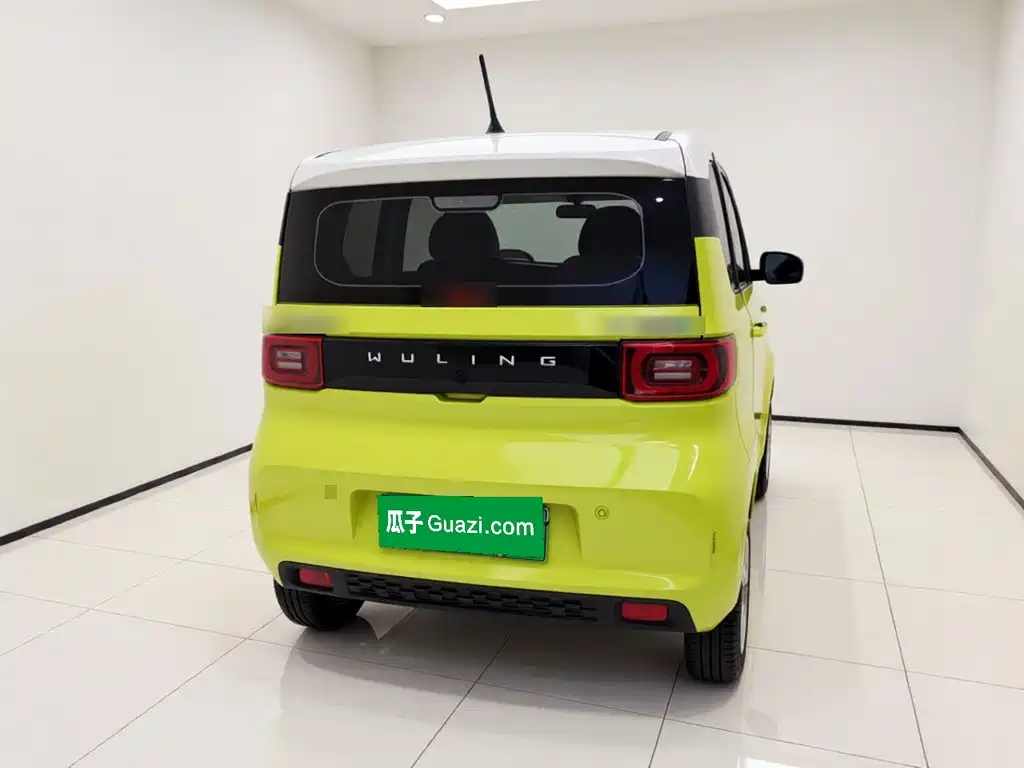 Wuling MINIEV — миниатюра 5