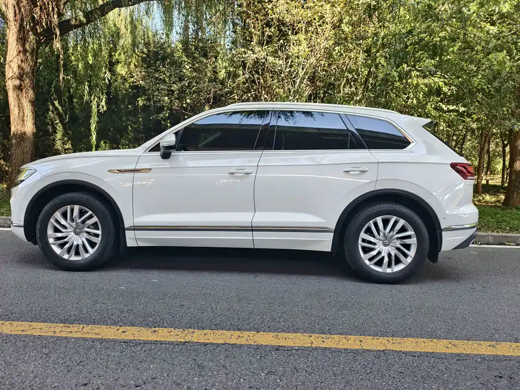 Volkswagen Touareg — миниатюра 8