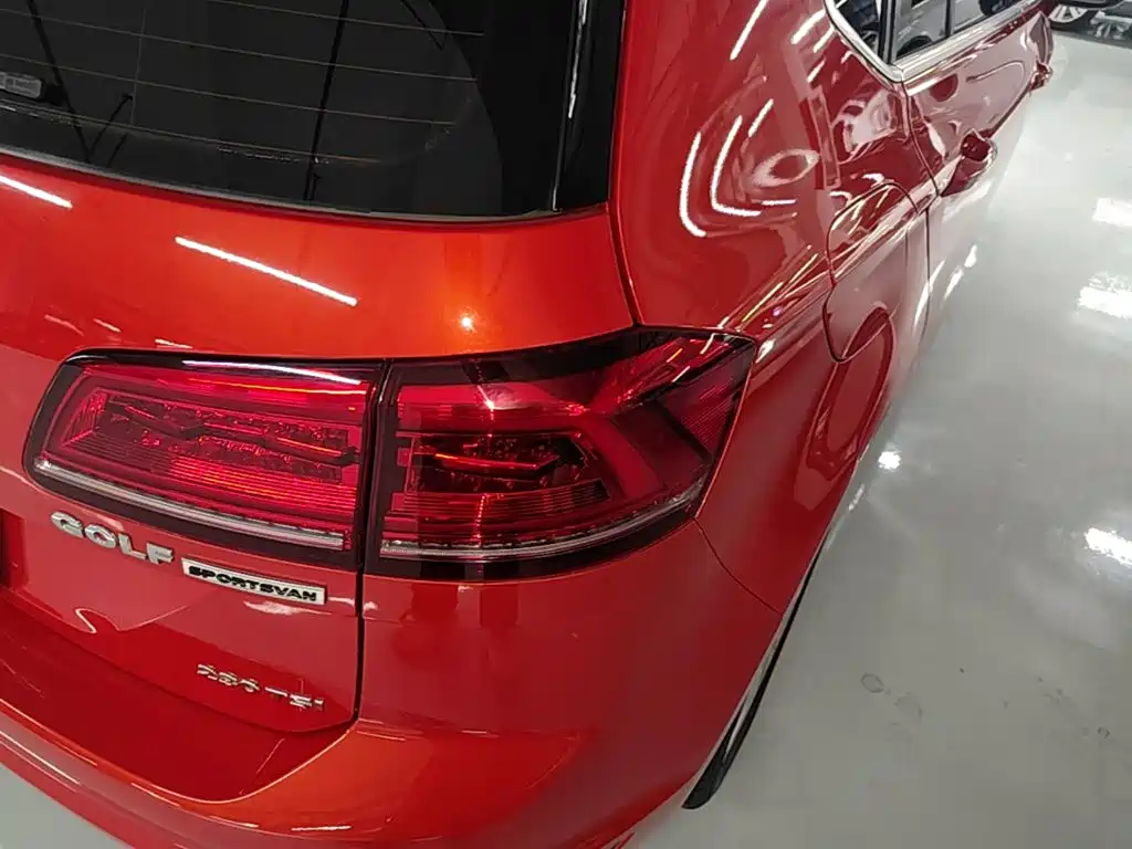 Volkswagen Golf Sportsvan — миниатюра 24