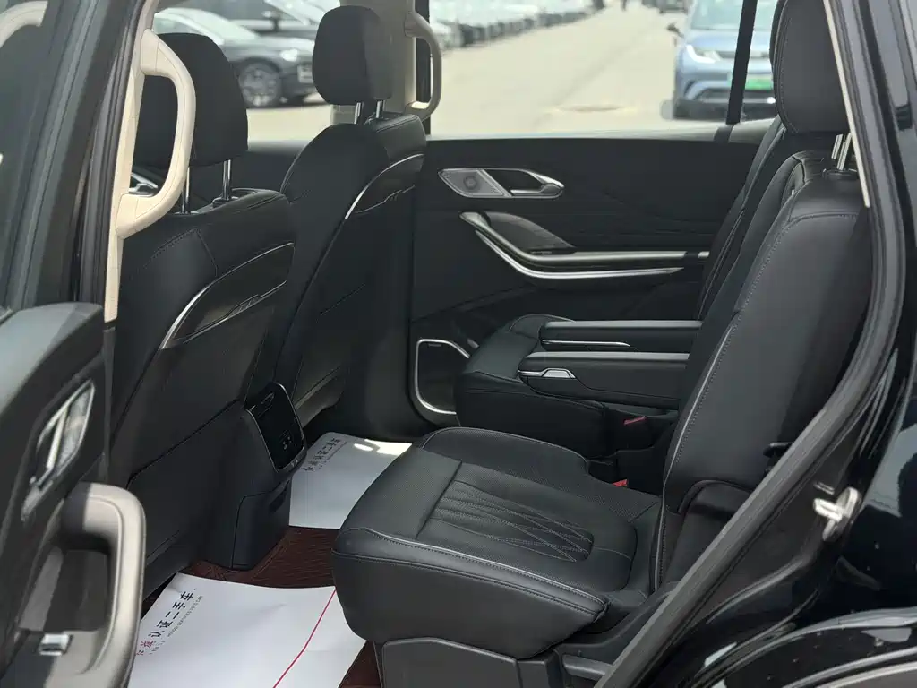 Hongqi Hongqi HS7 PHEV — миниатюра 10