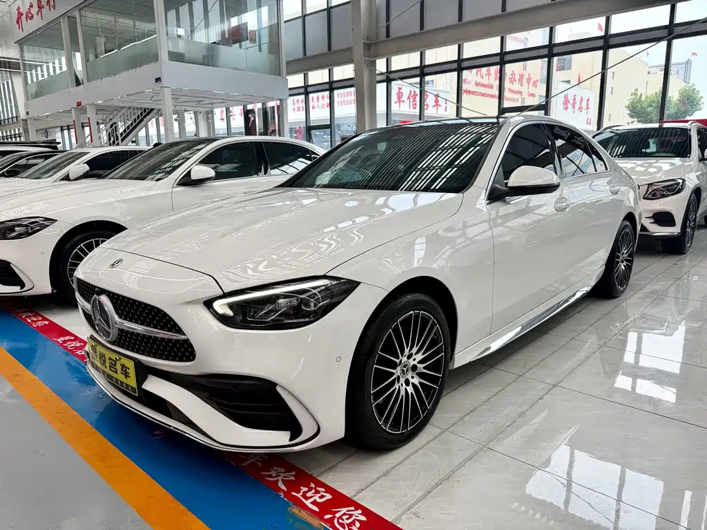Mercedes-Benz C-Class — миниатюра 2