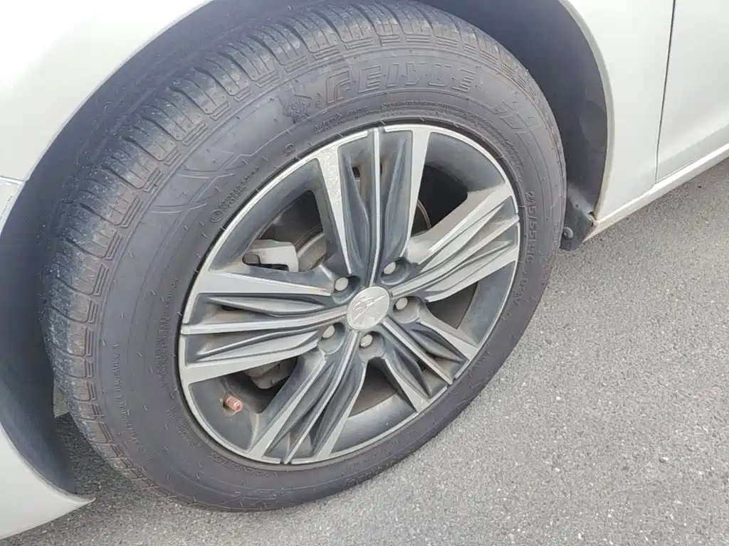 Peugeot 308 — миниатюра 23