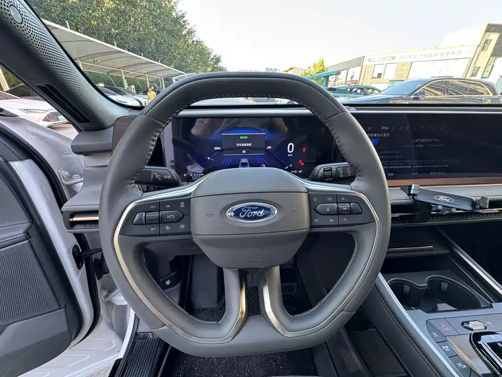 Ford Edge — миниатюра 15