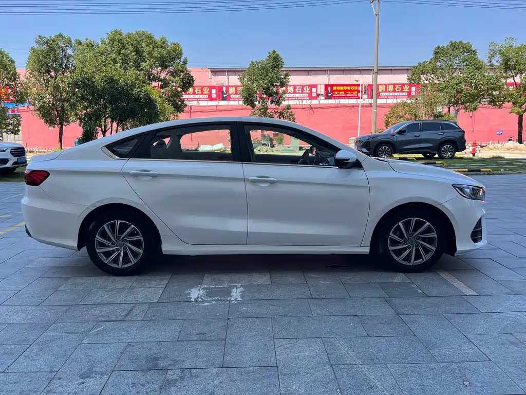 Geely Binrui — миниатюра 4