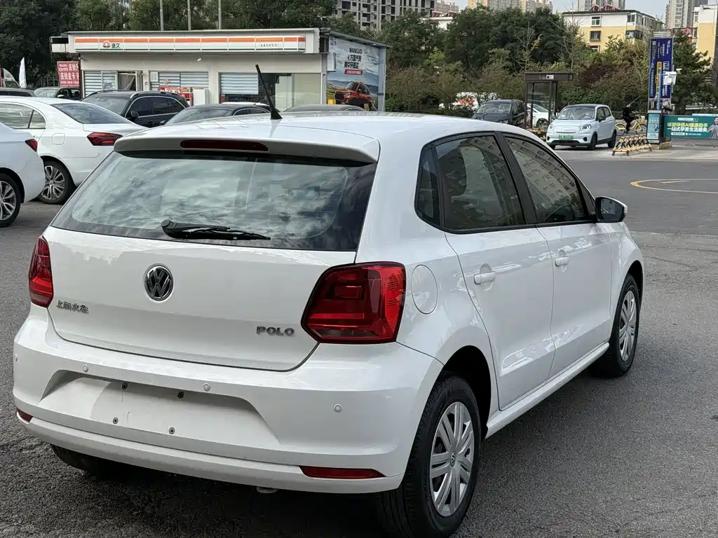 Volkswagen Polo — миниатюра 9